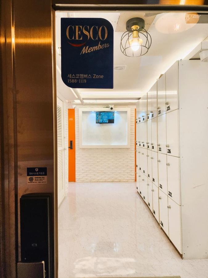 Oreum Stay Myeongdong - Female Only Seoul Exterior photo